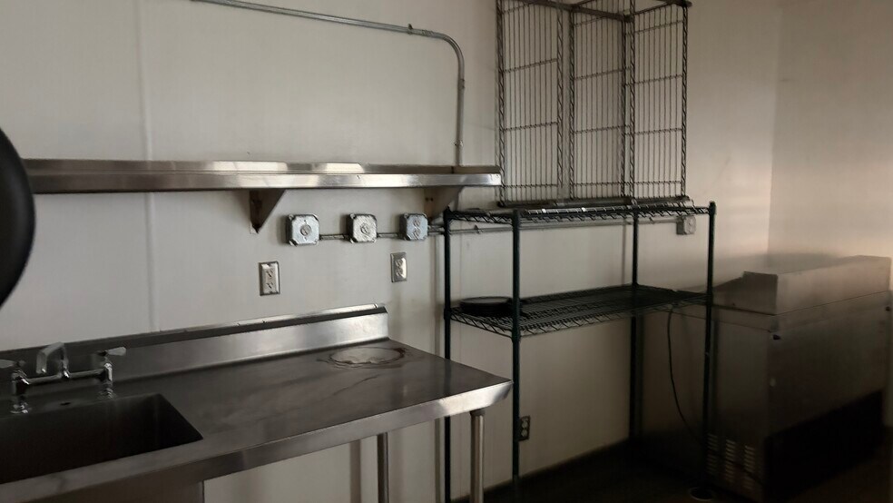 150-154 Grand Ave, Escondido, CA à louer - Photo de l’immeuble – Image 2 sur 32