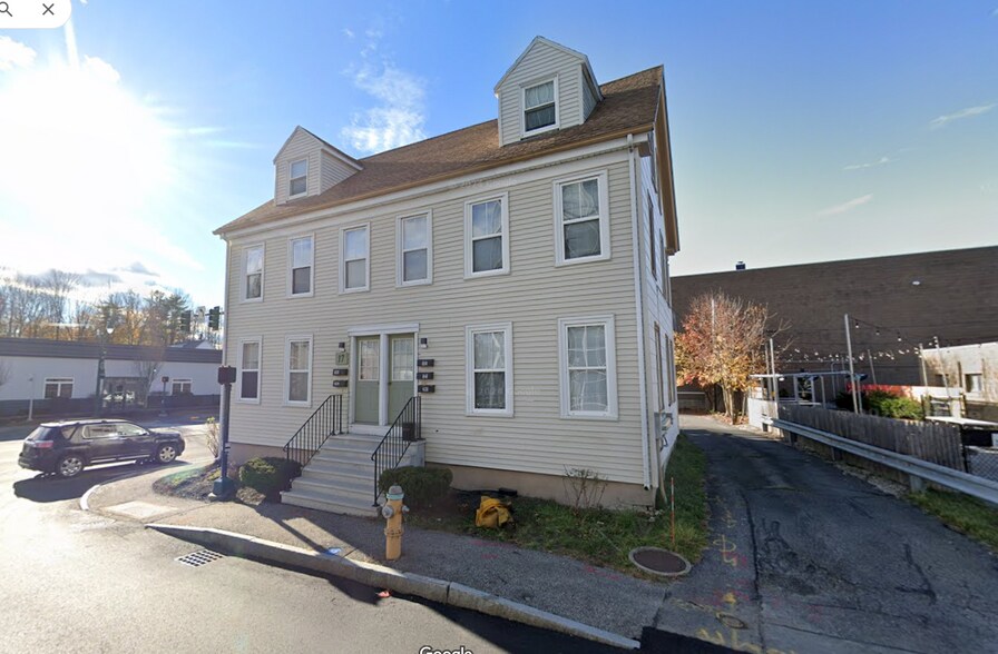 17 Mechanic St, Westbrook, ME à vendre - Photo de l’immeuble – Image 2 sur 14