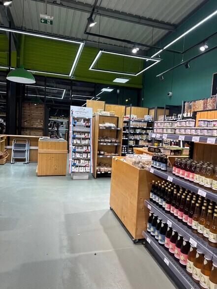 Local commercial dans Anglet à vendre - Photo de l’immeuble – Image 2 sur 6