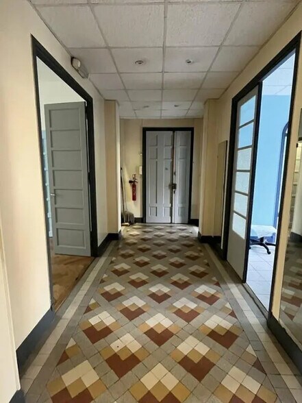 Bureau dans Nice à louer - Photo de l’immeuble – Image 2 sur 8