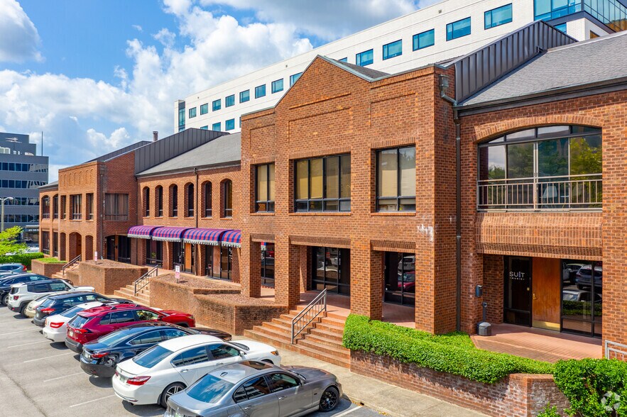 33 Music Sq W, Nashville, TN à louer - Photo de l’immeuble – Image 3 sur 13