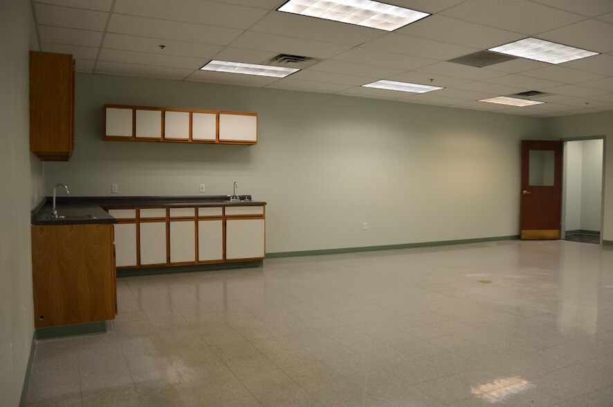 1410 Laurel Blvd, Pottsville, PA à louer - Photo de l’immeuble – Image 3 sur 8
