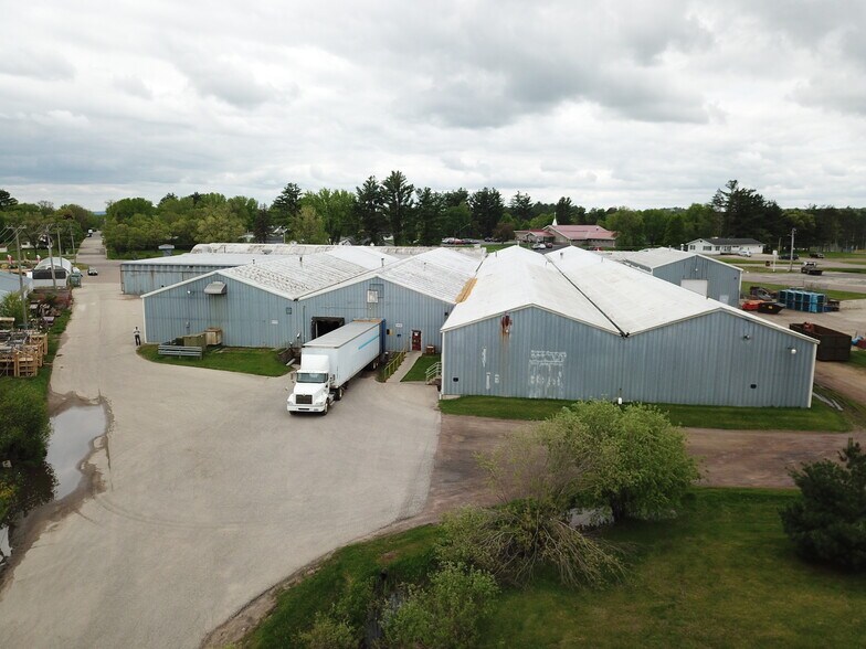 223 County Road A, Black River Falls, WI à louer - Photo de l’immeuble – Image 2 sur 12