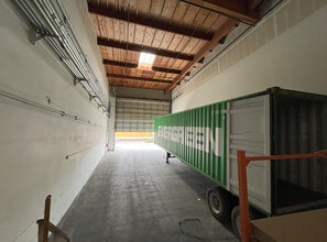 1327-1375 Fayette St, El Cajon, CA à louer Photo intérieure– Image 2 sur 4