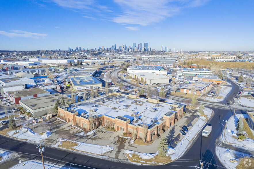 4639 Manhattan Rd SE, Calgary, AB à louer - Aérien – Image 3 sur 3