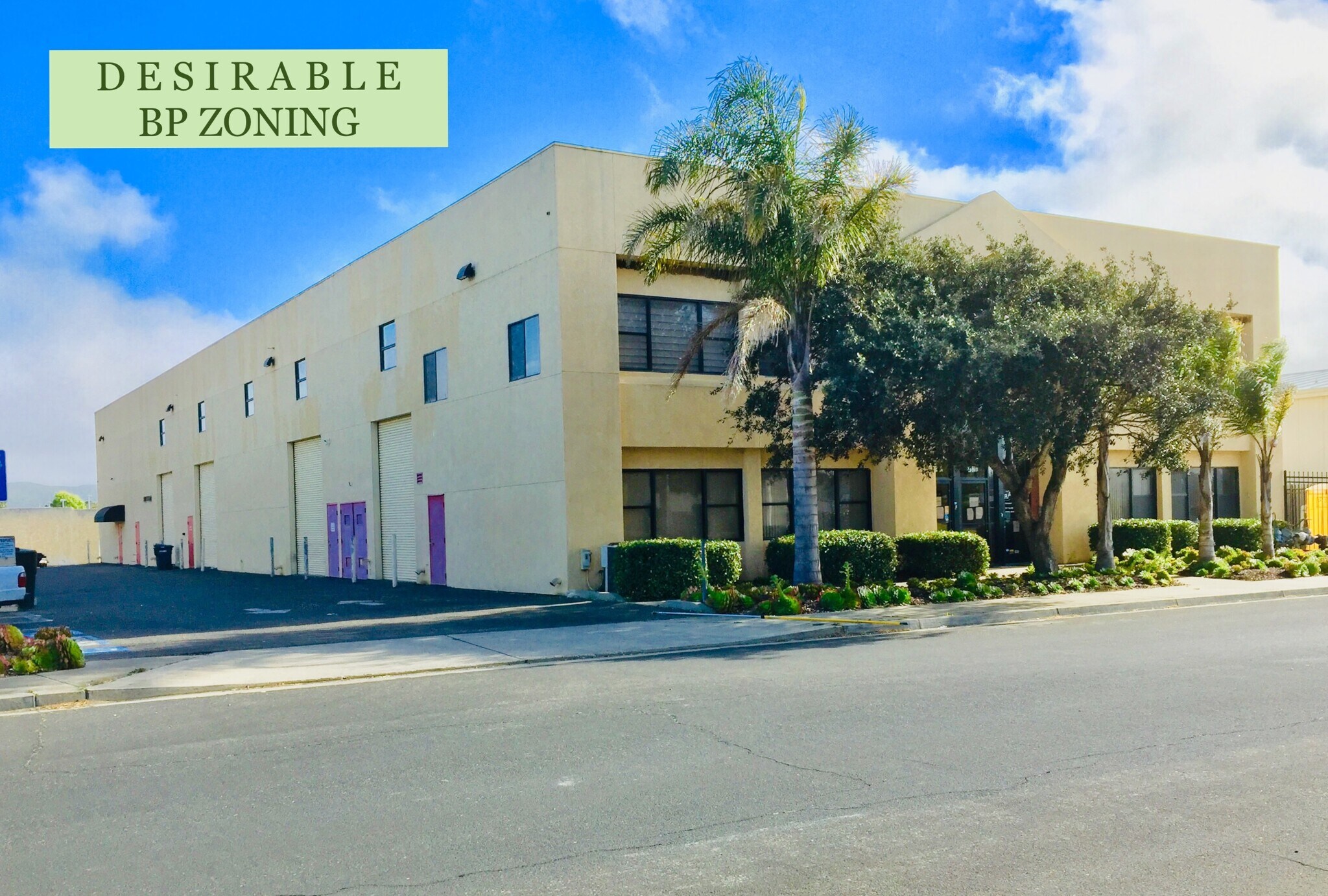 3 offices, 3 warehouses: 1,200–4,876 SF, Lompoc, CA à louer Photo de l’immeuble– Image 1 sur 17