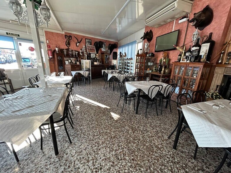 Local commercial dans Benahadux, Almería à vendre - Photo intérieure – Image 3 sur 38