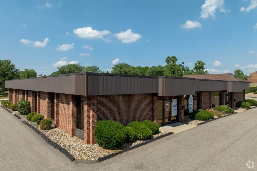 174 Currie Hall Pky, Kent, OH à vendre - Photo principale – Image 1 sur 6