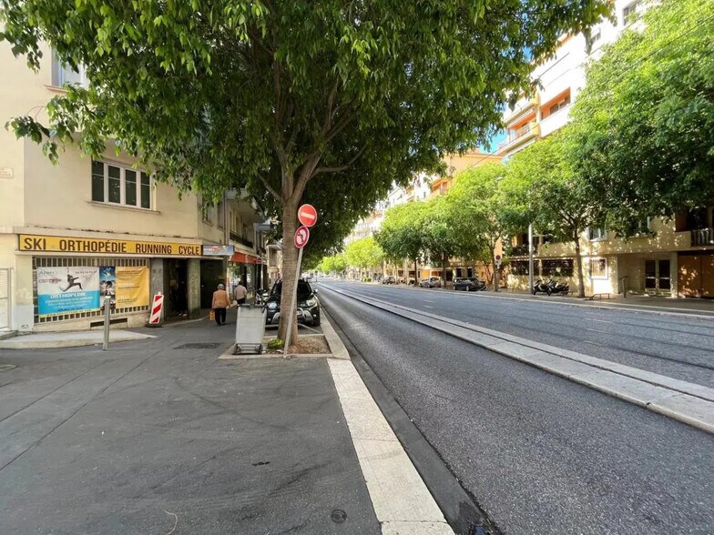 Local commercial dans Nice à louer - Photo de l’immeuble – Image 3 sur 6