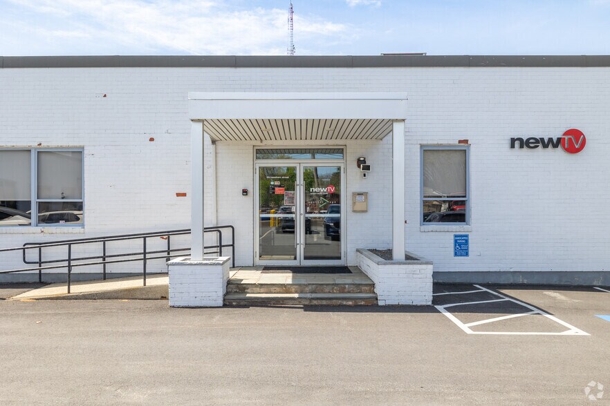 25-29 Needham St, Newton, MA à louer - Photo de l’immeuble – Image 2 sur 16