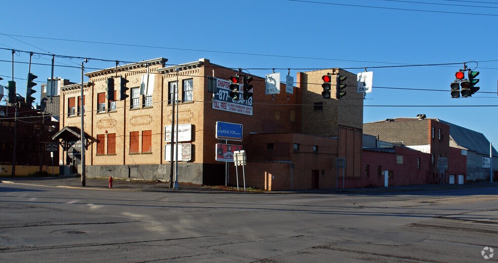 1925 Park St, Syracuse, NY à vendre - Photo de l’immeuble – Image 3 sur 5