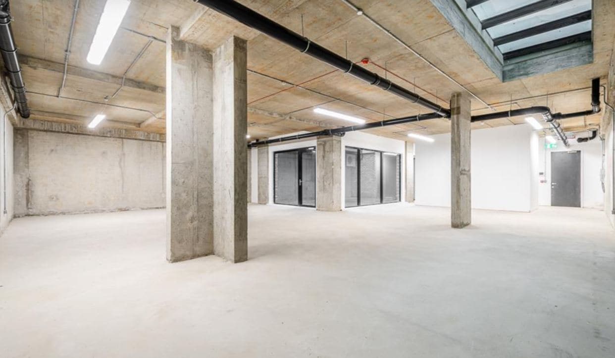35 Shore Rd, Londres, LND E9 7TB - Lot 2 -  - Photo intérieure - Image 1 of 1