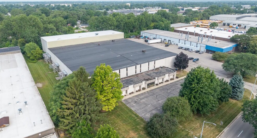 3859 Roger B Chaffee Memorial Dr SE, Grand Rapids, MI à vendre - Photo de l’immeuble – Image 2 sur 16