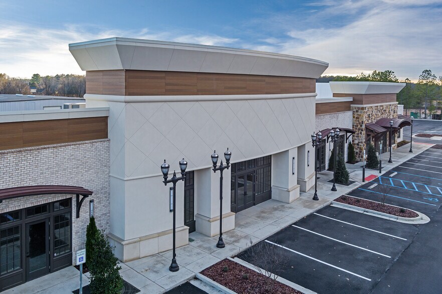 1612 Lindsay Ln S, Athens, AL à louer - Photo de l’immeuble – Image 2 sur 7