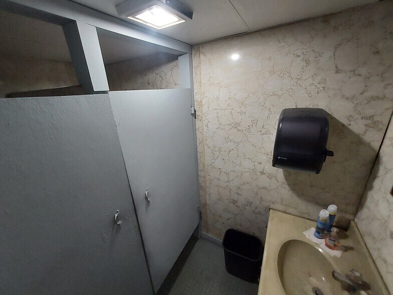 66-68 Plymouth St, Edwardsville, PA à vendre - Photo de l’immeuble – Image 3 sur 21