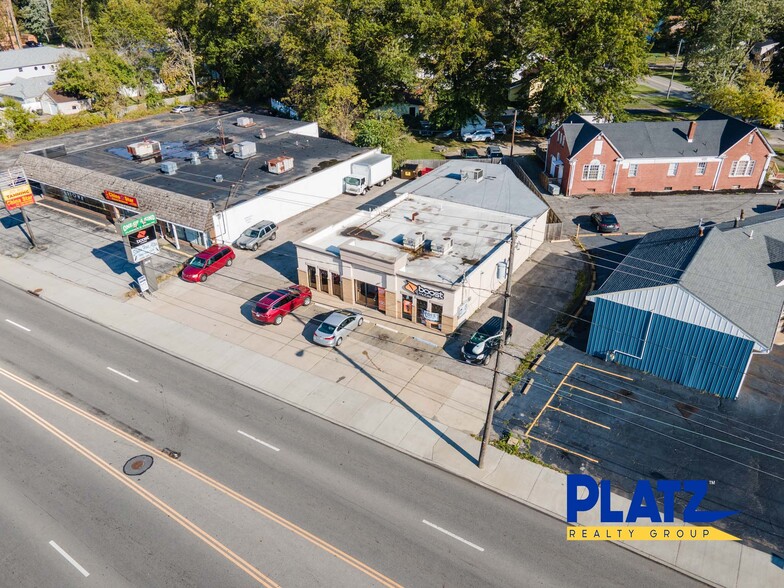 2815 Youngstown Rd SE, Warren, OH à louer - Photo de l’immeuble – Image 3 sur 6