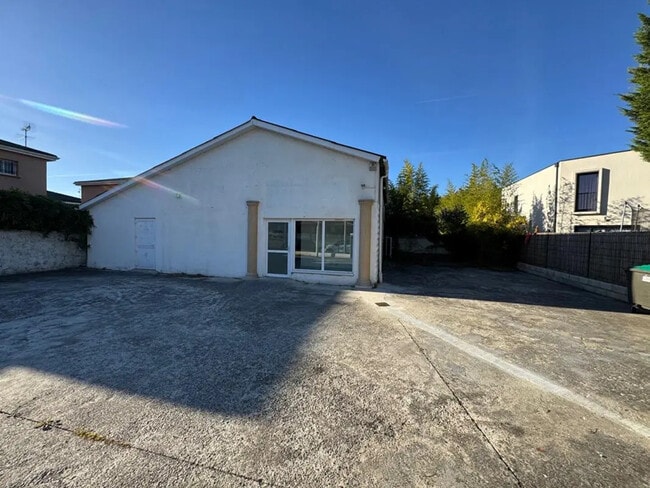 Plus de détails pour Bureau à vendre