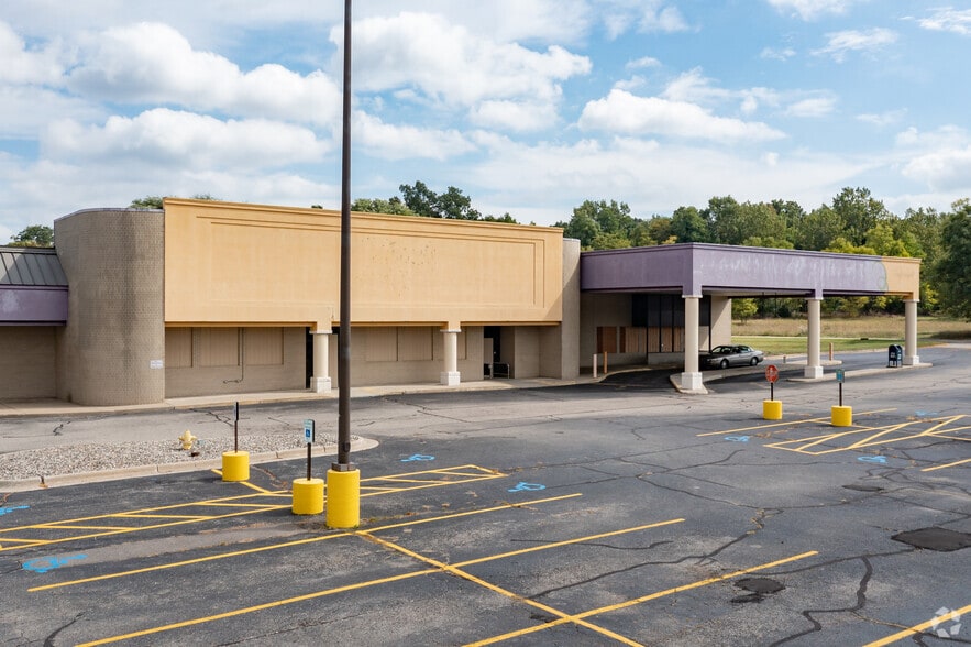 5700 Beckley Rd, Battle Creek, MI à louer - Photo de l’immeuble – Image 2 sur 18