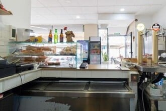 Local commercial dans Viladecans, Barcelona à louer Photo intérieure– Image 2 sur 8