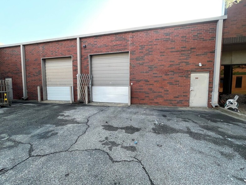 4135-4165 Willow Lake Blvd, Memphis, TN à louer - Photo de l’immeuble – Image 3 sur 10