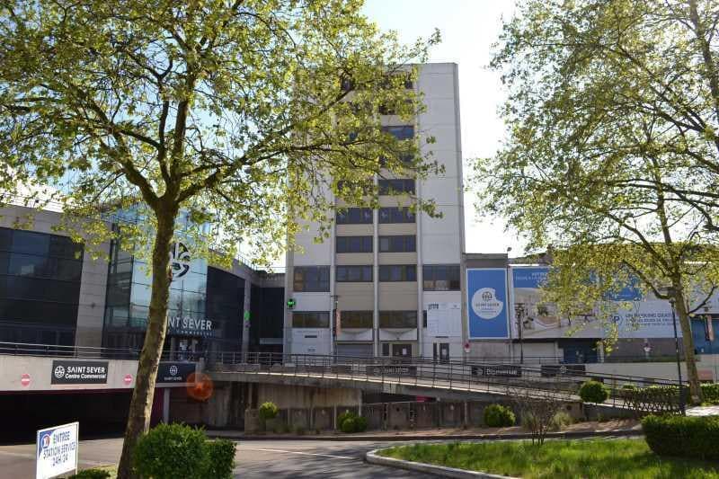 Bureau dans Rouen à louer - Photo de l’immeuble – Image 1 sur 3