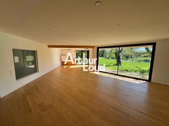 Plus de détails pour 8 Chemin Du Puas, Saint-Vallier-de-Thiey - Bureau à vendre