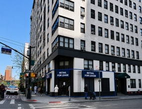 400 E 57th St, New York, NY à louer Photo intérieure– Image 1 sur 4