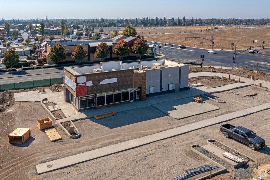 3426 N Dinuba Blvd, Visalia, CA à vendre - Aérien – Image 3 sur 18