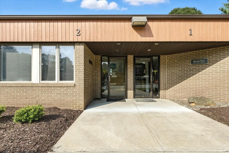 5405 Twin Knolls Rd, Columbia, MD à vendre - Photo de l’immeuble – Image 2 sur 2