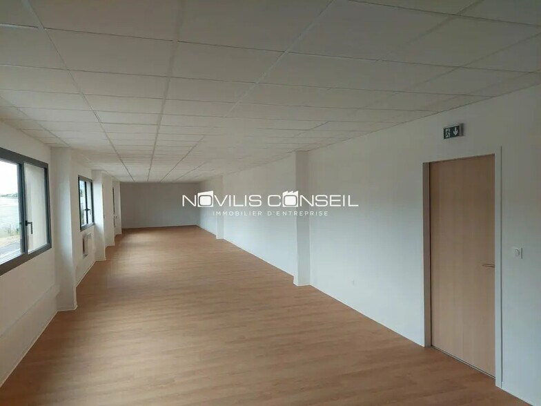 Local d’activités dans Launaguet à louer - Photo de l’immeuble – Image 3 sur 9