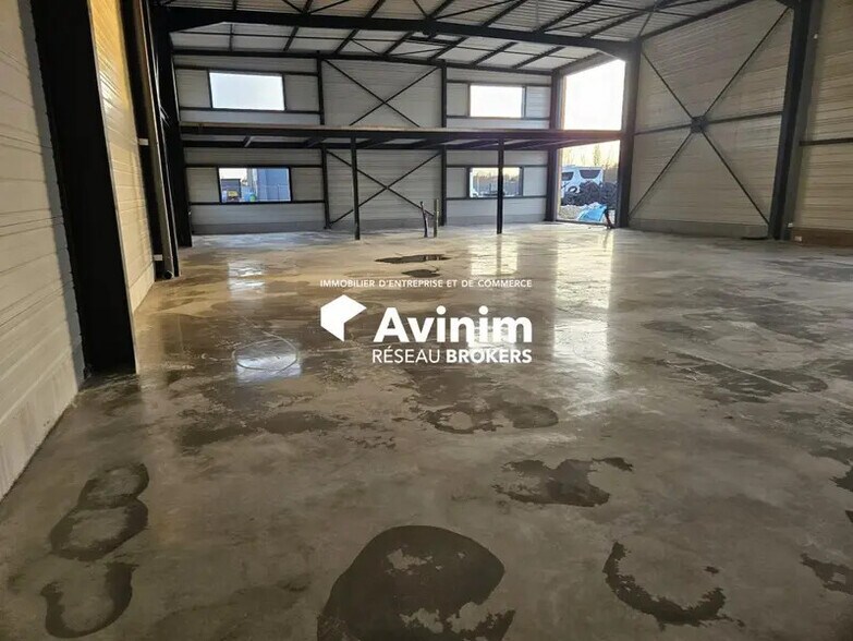 Local d'activités dans Rochefort-sur-Nenon à vendre - Photo intérieure – Image 2 sur 5