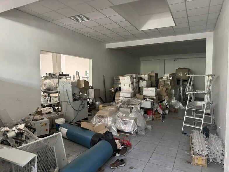 Local d'activités dans Mareuil-lès-Meaux à vendre - Photo intérieure – Image 2 sur 12