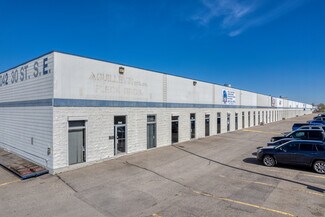 Plus de détails pour 7004-7042 30th St SE, Calgary, AB - Industriel/Logistique à louer