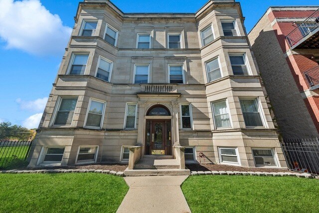 5410 S Indiana Ave, Chicago, IL à vendre - Photo de l’immeuble – Image 3 sur 13