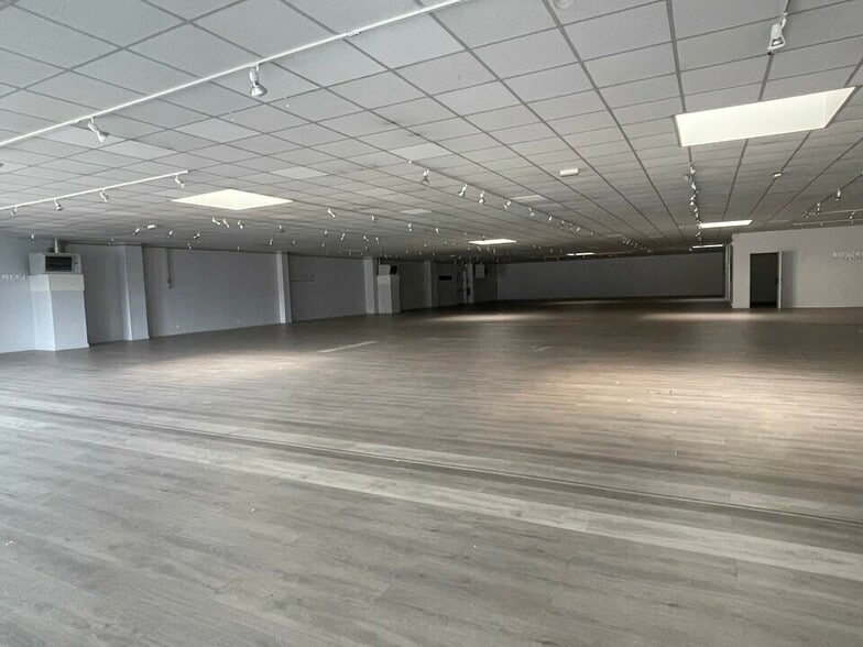 Local commercial dans Reims à vendre - Photo intérieure – Image 3 sur 5