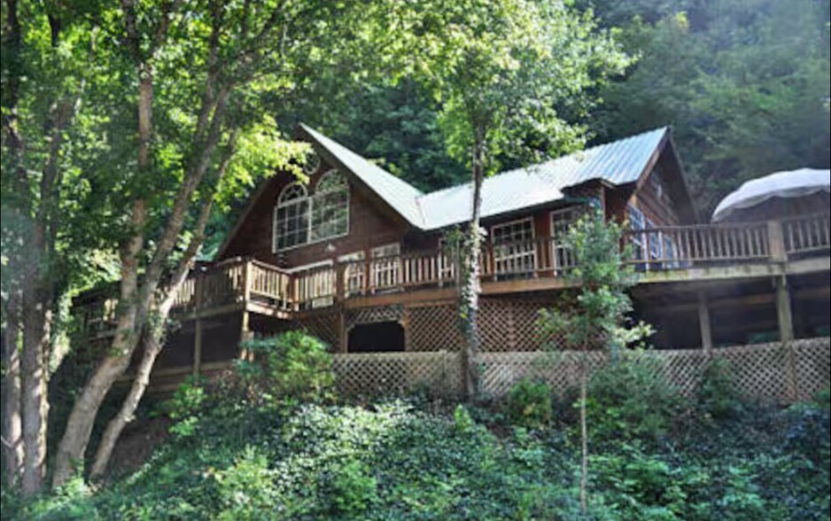 1740 Cherohala Skwy, Tellico Plains, TN à vendre - Photo de l’immeuble – Image 2 sur 15