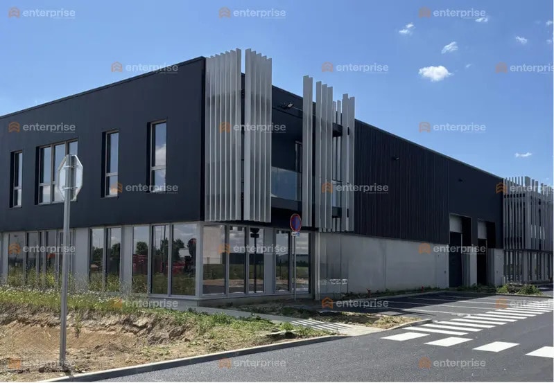 Local d'activités dans Avelin à vendre - Photo de l’immeuble – Image 2 sur 4