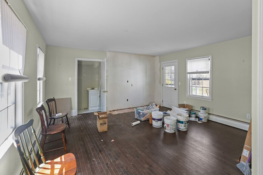 92 N Main St, Raynham, MA à vendre - Photo de l’immeuble – Image 3 sur 25