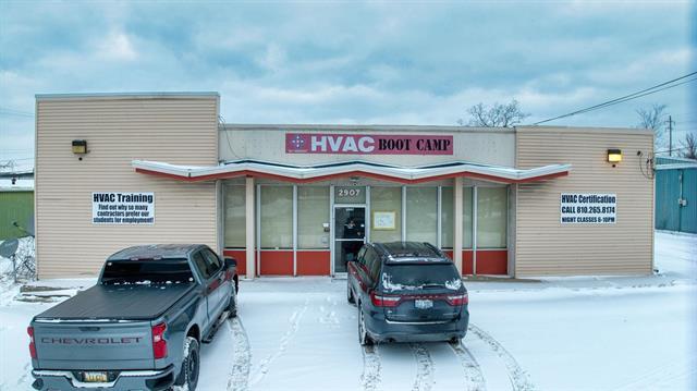 2905-2907 E Court St, Flint, MI à vendre - Photo de l’immeuble – Image 2 sur 16