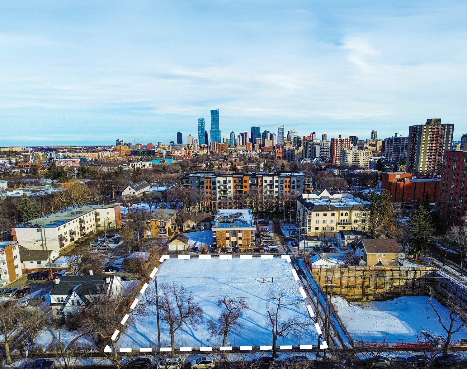 10225 121 St NW, Edmonton, AB à vendre Photo principale– Image 1 sur 7