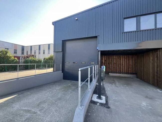 Plus de détails pour 6 Avenue Armand Esders, Le Blanc-Mesnil - Bureau, Industriel/Logistique à louer