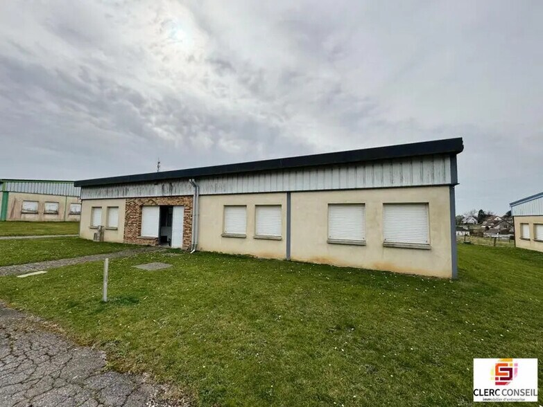 Bureau dans La Frénaye à louer - Photo de l’immeuble – Image 1 sur 13