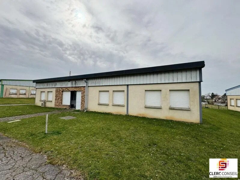 Bureau dans La Frénaye à louer Photo de l’immeuble– Image 1 sur 14
