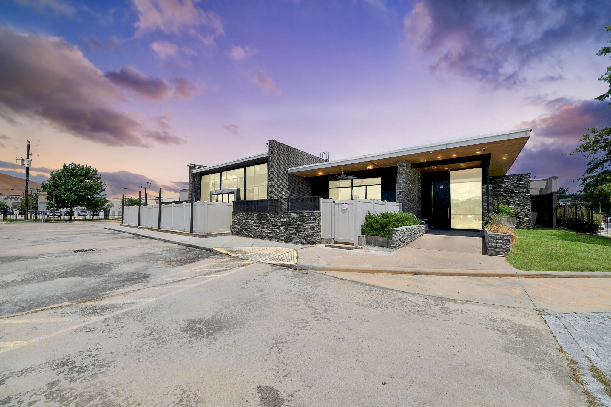 7801 Westheimer Rd, Houston, TX à louer Photo de l’immeuble– Image 1 sur 1