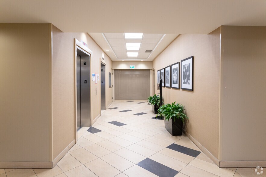 4370 Dominion St, Burnaby, BC à louer - Hall d’entrée – Image 3 sur 8