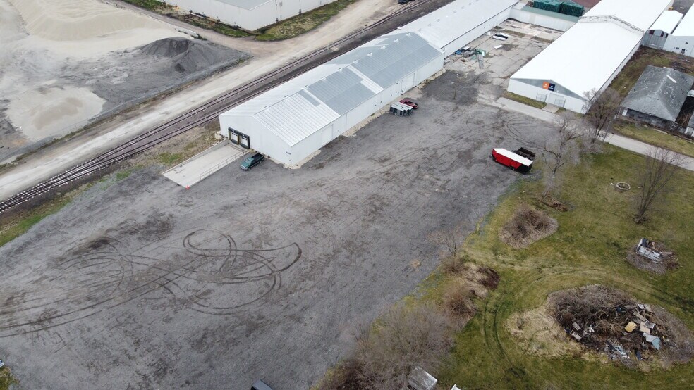 610 W 9th Ave, Monmouth, IL à louer - Photo principale – Image 2 sur 18