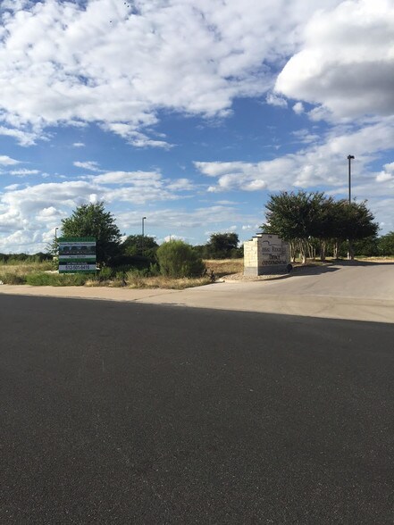1508 Dessau Ridge Ln, Austin, TX à vendre - Photo de l’immeuble – Image 2 sur 15