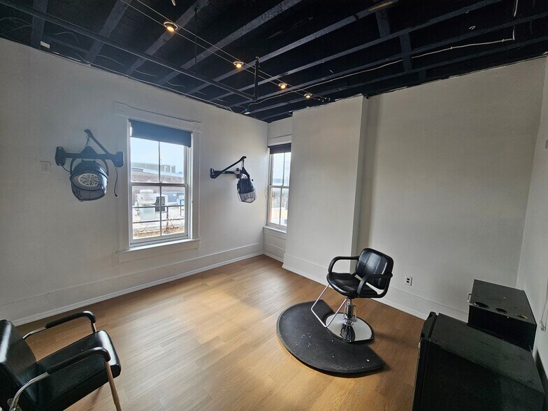 439-451 S Broad St, Trenton, NJ à louer - Photo intérieure – Image 2 sur 34