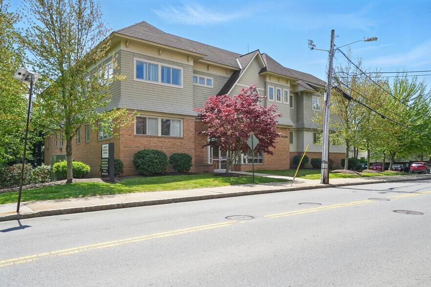 91 Washington St, Taunton, MA à louer - Photo de l’immeuble – Image 3 sur 51