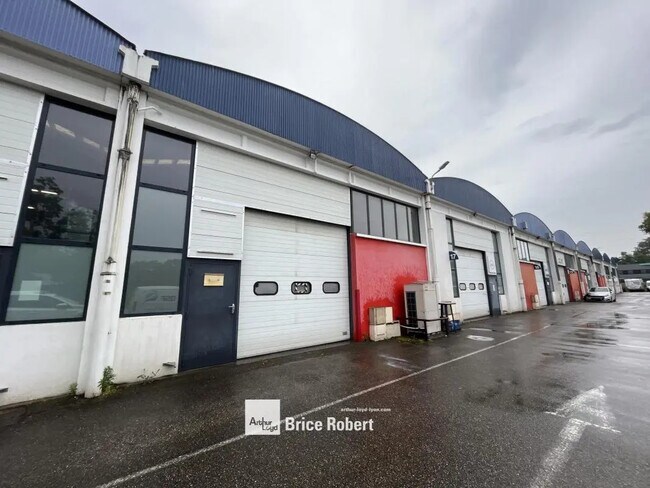 Plus de détails pour Bureau, Local d'activités à louer